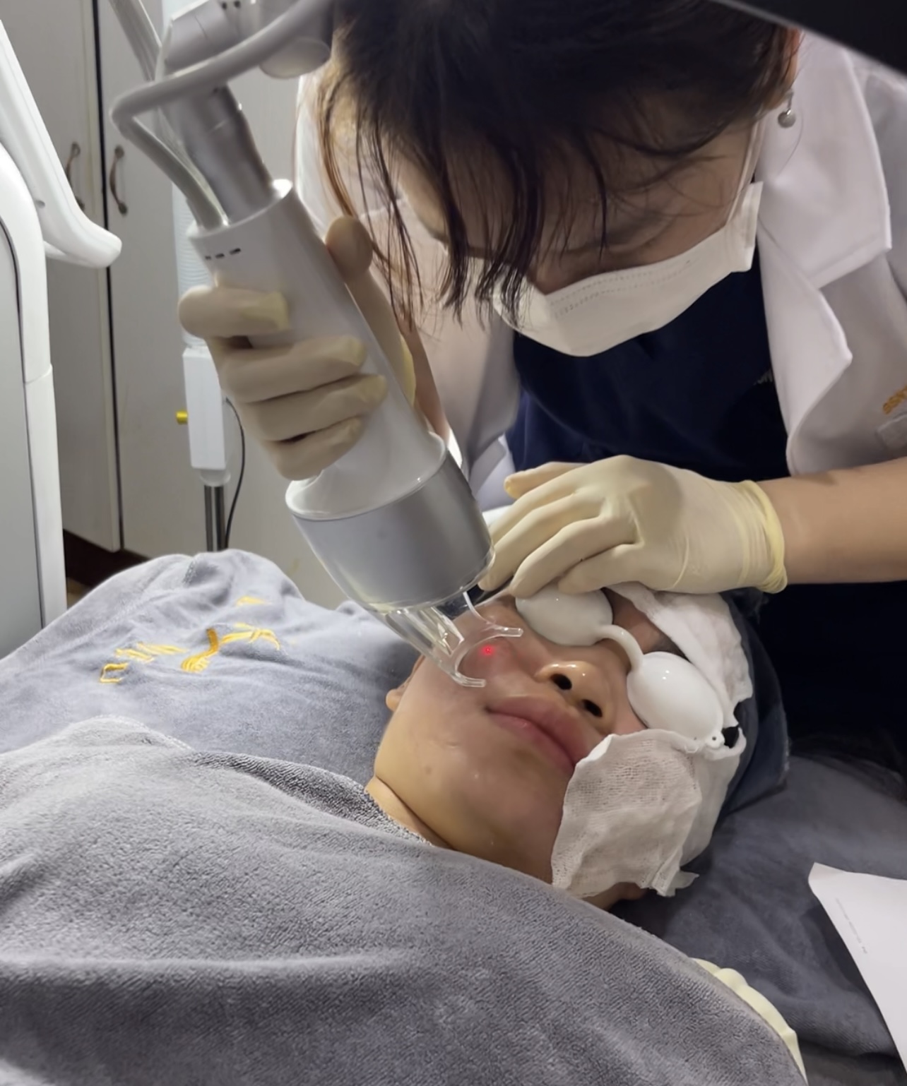 điều trị sẹo rỗ hiệu quả ở dr.lê hiệu bình dương